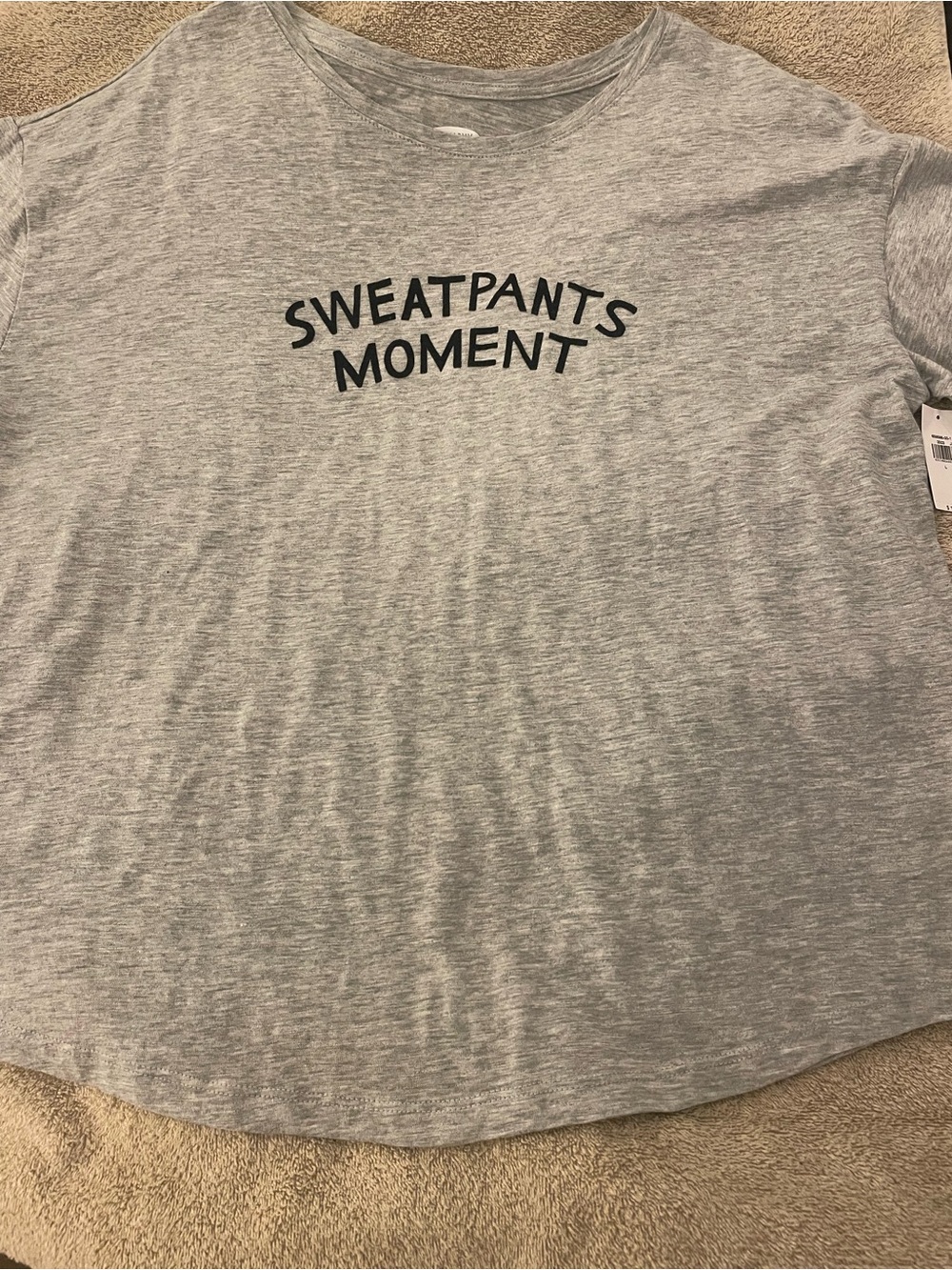 Old Navy Gray "Sweatpants Moment" Short Sleeve Tee